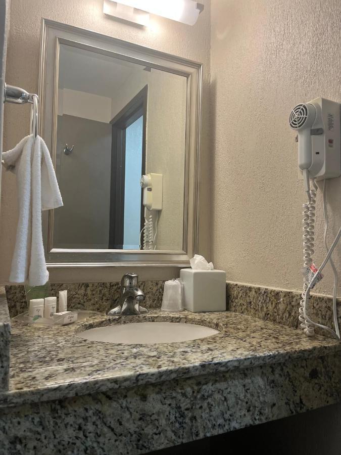 Holiday Inn Houston Sw-Near Sugar Land By Ihg Buitenkant foto